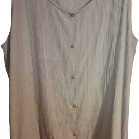 Michael kors cream sleeveless blouse size medium - Picture 5 of 5